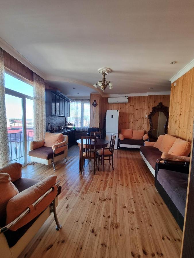 Apartment With Sea View 37 كوبوليتي المظهر الخارجي الصورة