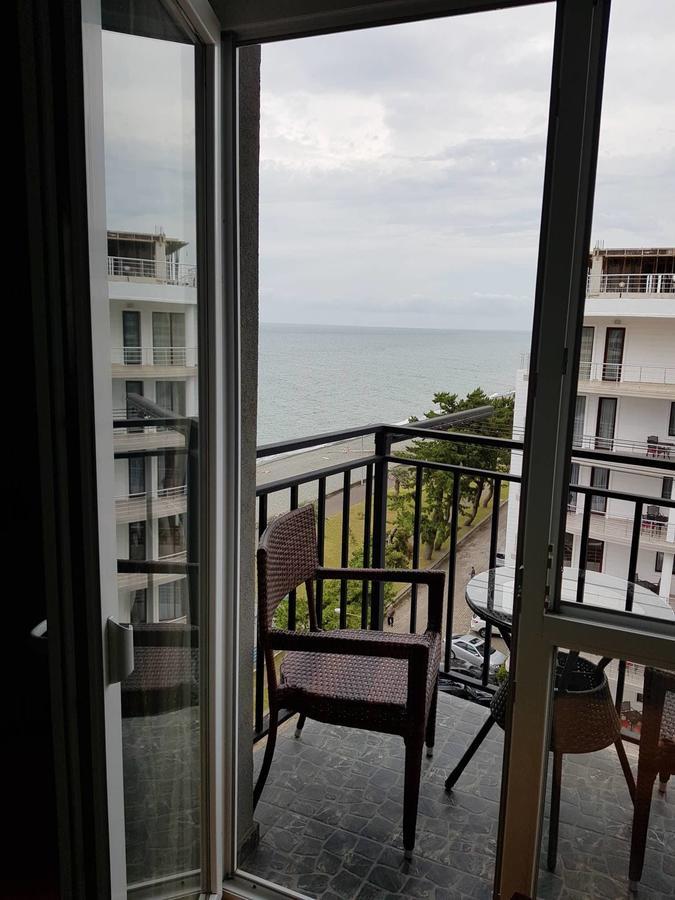 Apartment With Sea View 37 كوبوليتي المظهر الخارجي الصورة