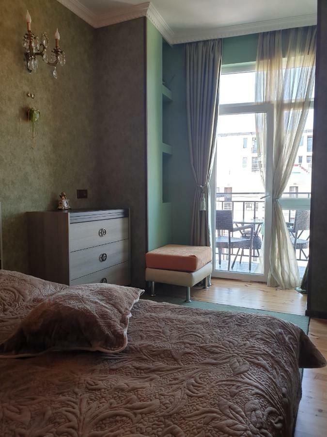 Apartment With Sea View 37 كوبوليتي المظهر الخارجي الصورة